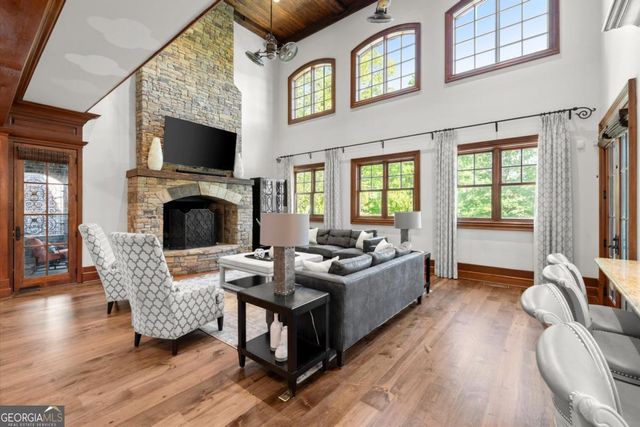 271 Pine Valley Drive SE, Marietta, GA 30067