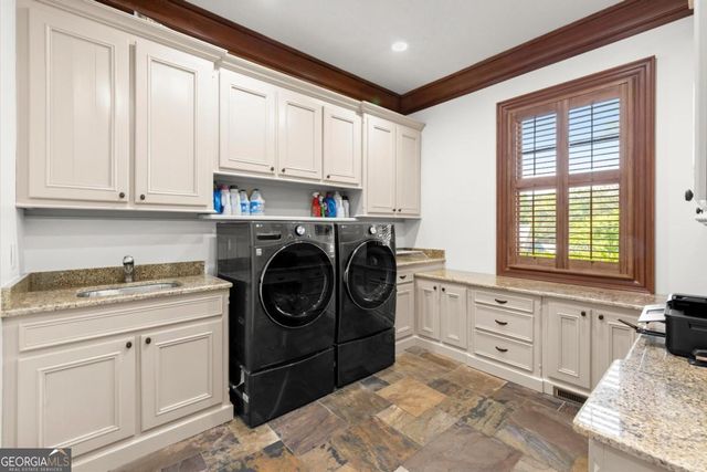 271 Pine Valley Drive SE, Marietta, GA 30067