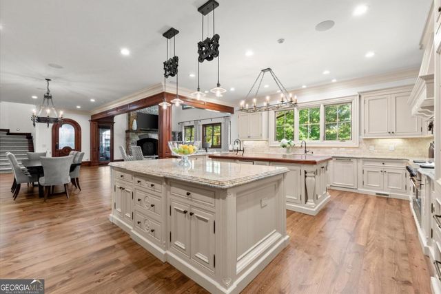 271 Pine Valley Drive SE, Marietta, GA 30067