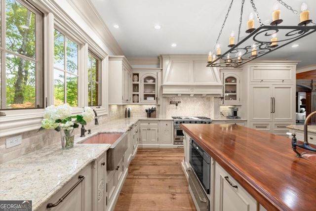 271 Pine Valley Drive SE, Marietta, GA 30067