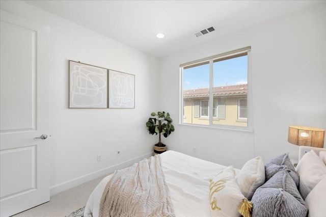 305 Santa Diana Terrace, Sunnyvale, CA 94085