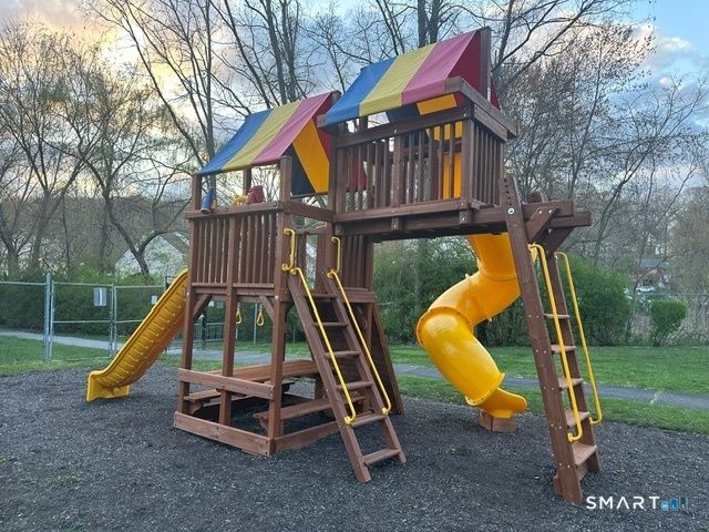 8 Rose Lane APT 18-9, Danbury, CT 06811