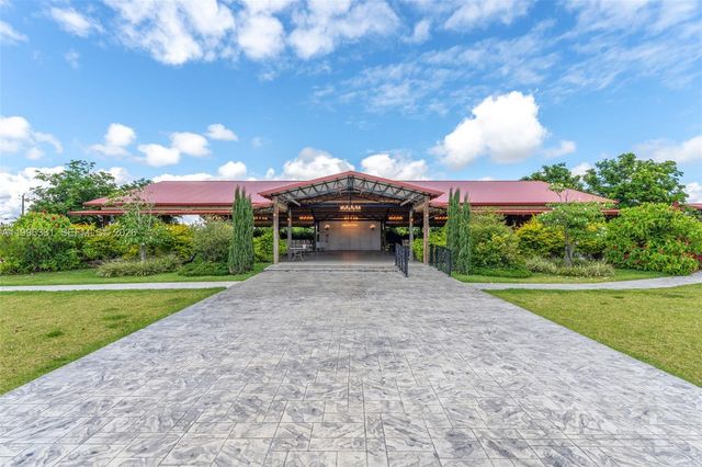 164XX SW 192 AVE, Miami, FL 33187