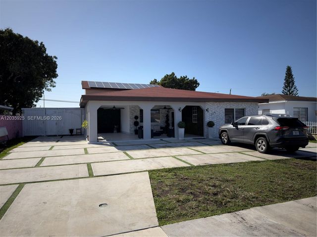 224 E 42nd St, Hialeah, FL 33013