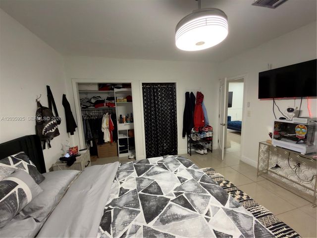 224 E 42nd St, Hialeah, FL 33013