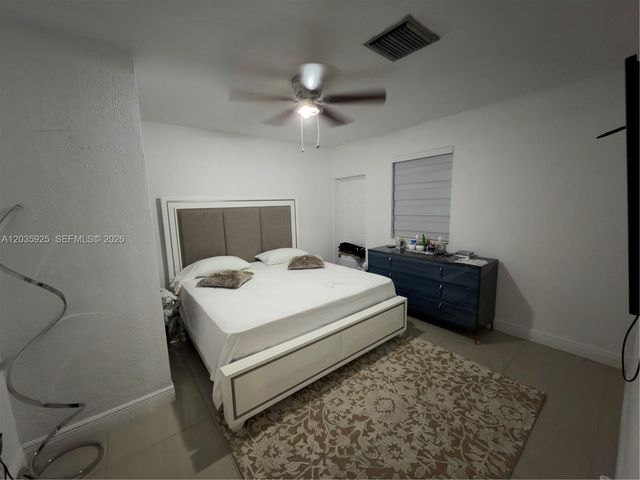224 E 42nd St, Hialeah, FL 33013