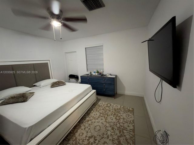 224 E 42nd St, Hialeah, FL 33013