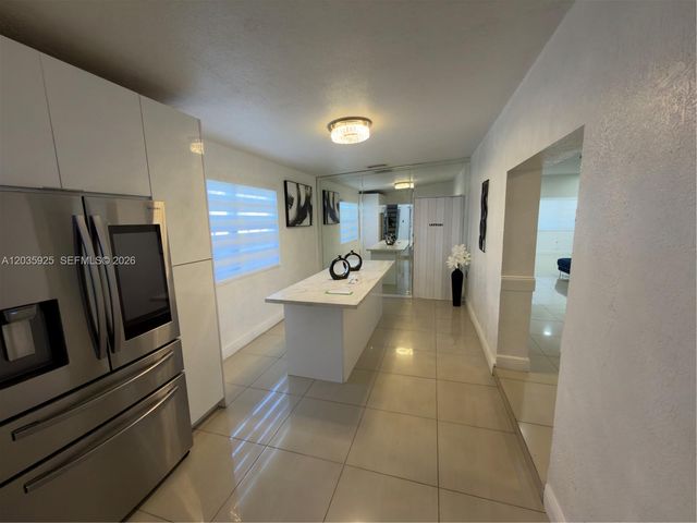 224 E 42nd St, Hialeah, FL 33013