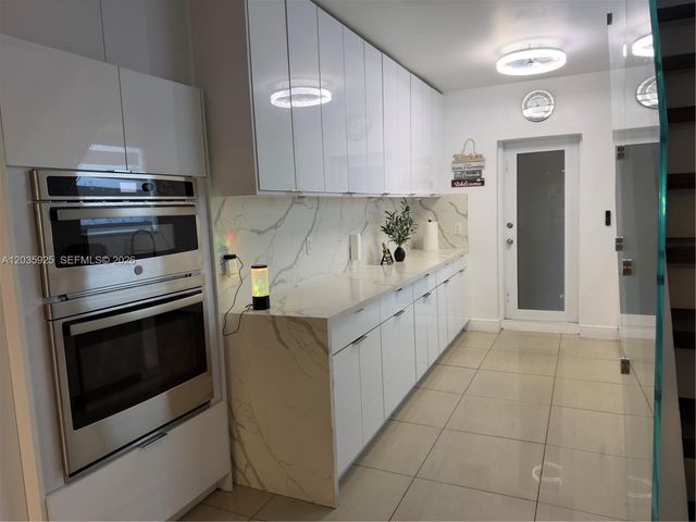 224 E 42nd St, Hialeah, FL 33013
