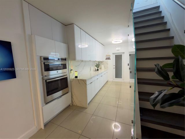 224 E 42nd St, Hialeah, FL 33013