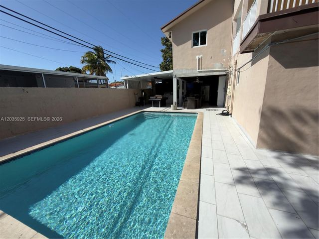 224 E 42nd St, Hialeah, FL 33013