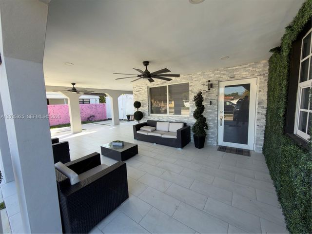 224 E 42nd St, Hialeah, FL 33013