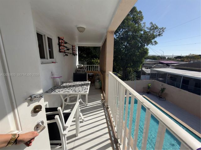 224 E 42nd St, Hialeah, FL 33013