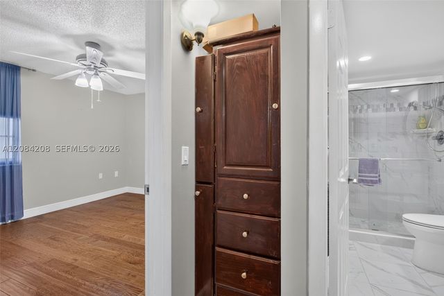 1502 Whitehall Dr 305, Davie, FL 33324