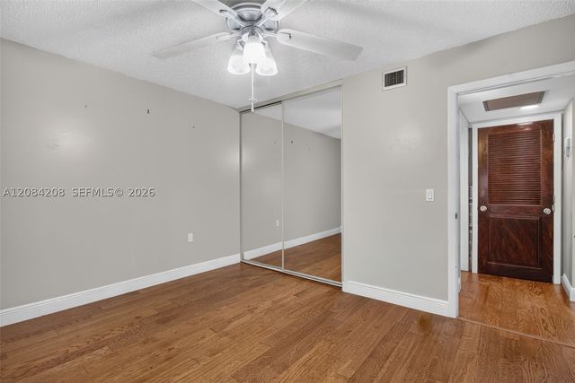1502 Whitehall Dr 305, Davie, FL 33324