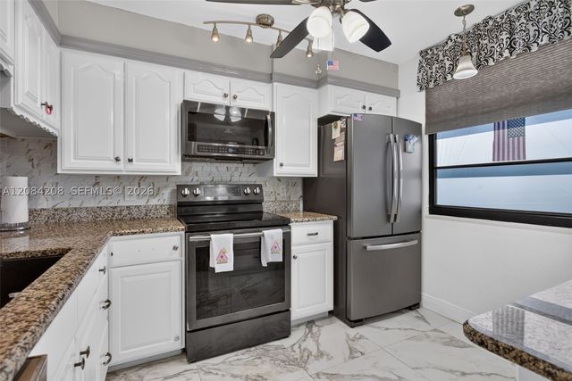 1502 Whitehall Dr 305, Davie, FL 33324
