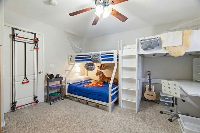 249 S Ray Avenue, Fayetteville, AR 72701