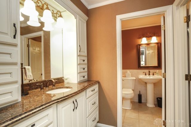 3616 Cooper Road, Cincinnati, OH 45241