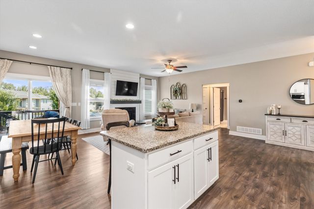1020 Baileys Grove Drive, Adel, IA 50003