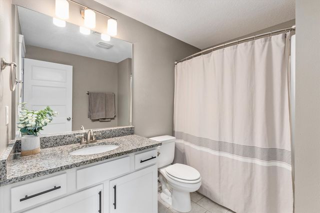 1020 Baileys Grove Drive, Adel, IA 50003