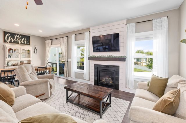 1020 Baileys Grove Drive, Adel, IA 50003