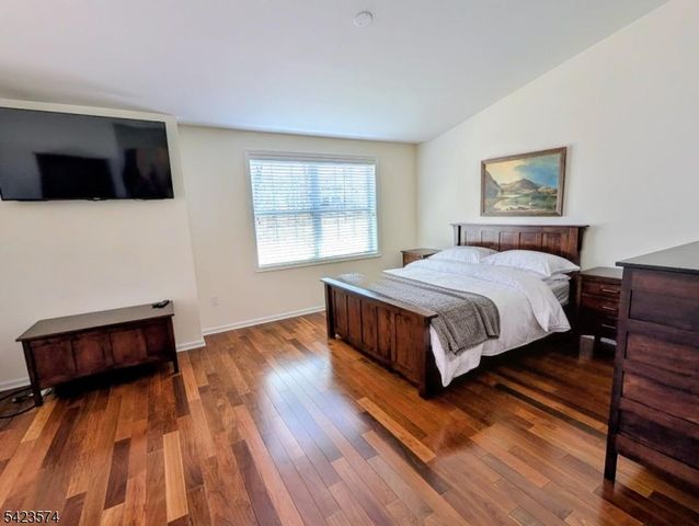 9 Pembrook Ln, Mount Olive Twp., NJ 07828