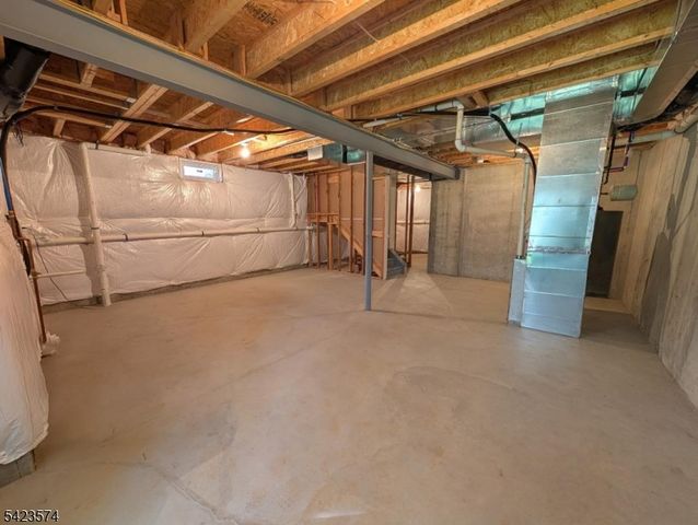 9 Pembrook Ln, Mount Olive Twp., NJ 07828