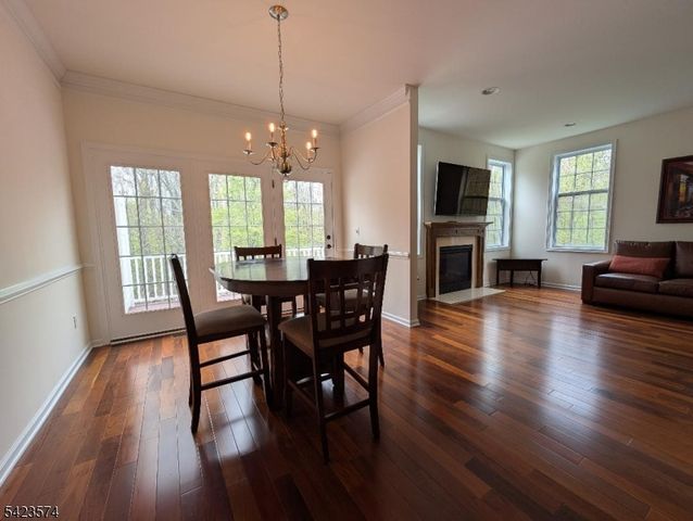 9 Pembrook Ln, Mount Olive Twp., NJ 07828
