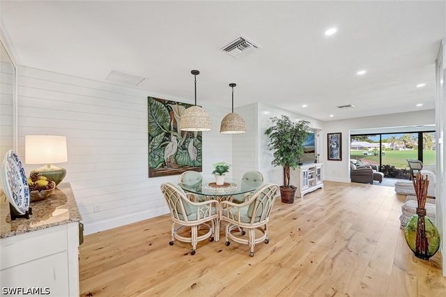 535 Augusta BLVD 4, Naples, FL 34113