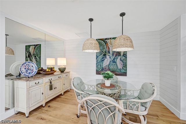 535 Augusta BLVD 4, Naples, FL 34113