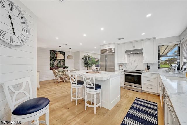 535 Augusta BLVD 4, Naples, FL 34113