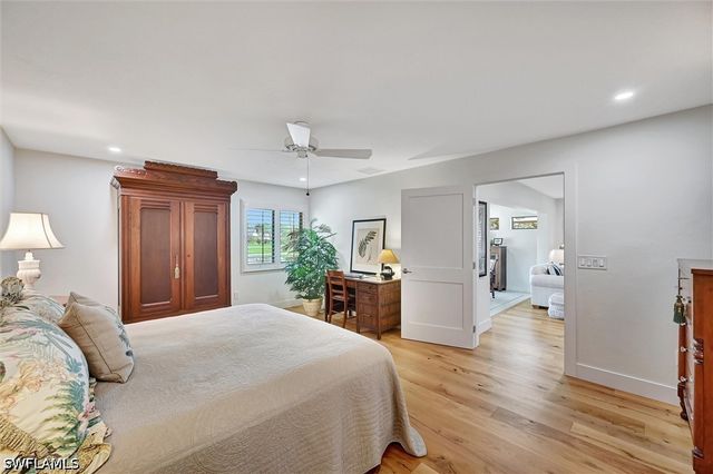 535 Augusta BLVD 4, Naples, FL 34113