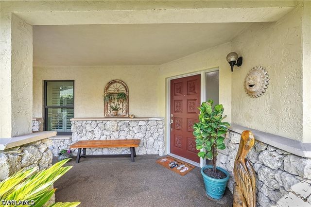 535 Augusta BLVD 4, Naples, FL 34113