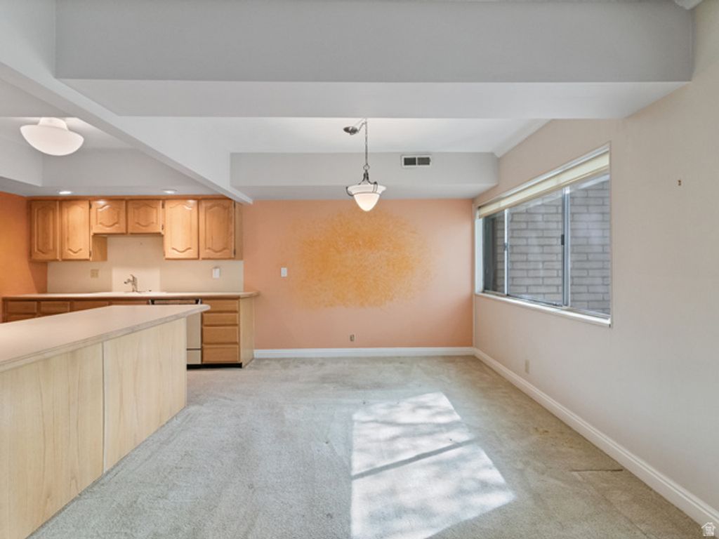 Image 11 of property listing at 2578 S ELIZABETH ST #3, Salt Lake City, UT 84106