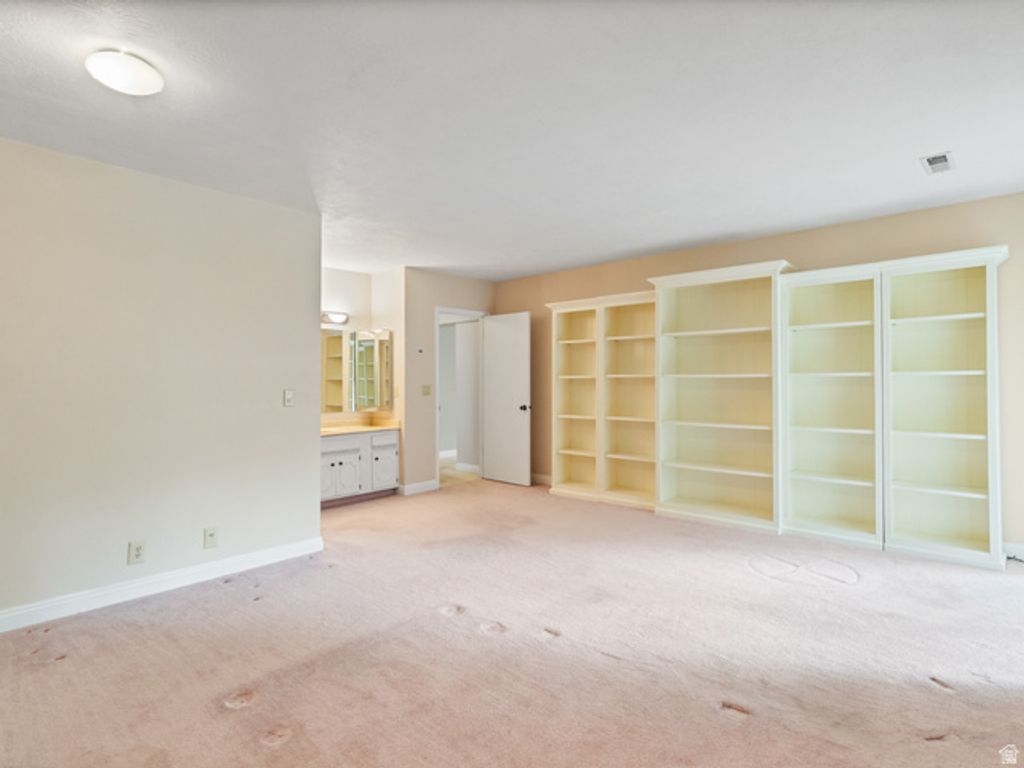 Image 13 of property listing at 2578 S ELIZABETH ST #3, Salt Lake City, UT 84106