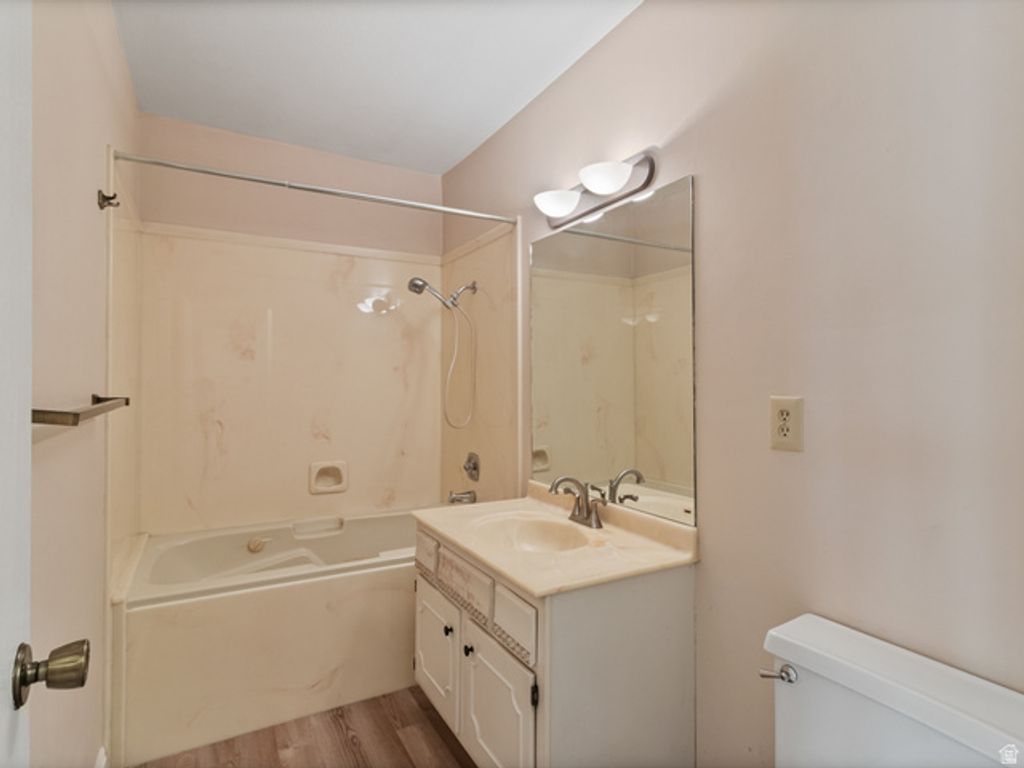 Image 16 of property listing at 2578 S ELIZABETH ST #3, Salt Lake City, UT 84106