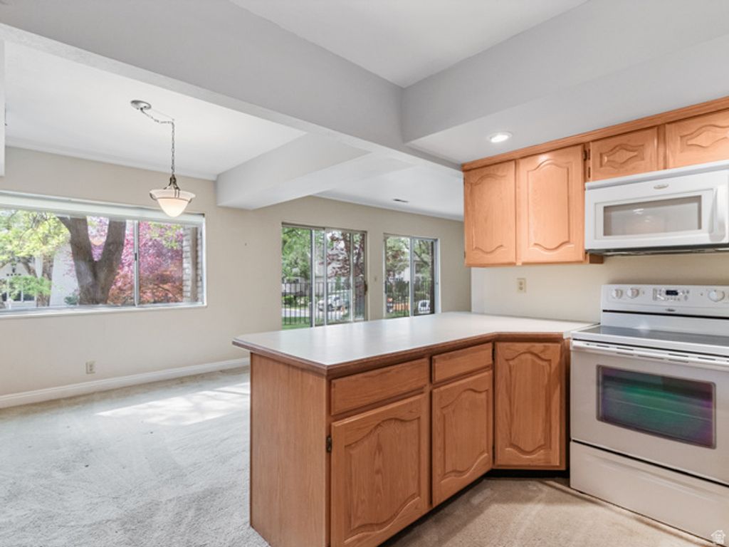 Image 10 of property listing at 2578 S ELIZABETH ST #3, Salt Lake City, UT 84106