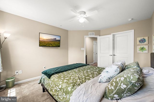 914 HAMNER ALY, Phoenixville, PA 19460