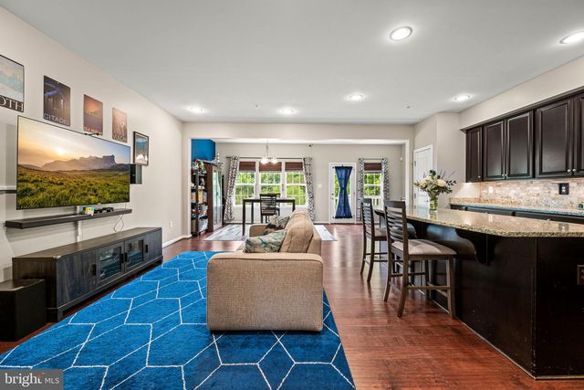 914 HAMNER ALY, Phoenixville, PA 19460