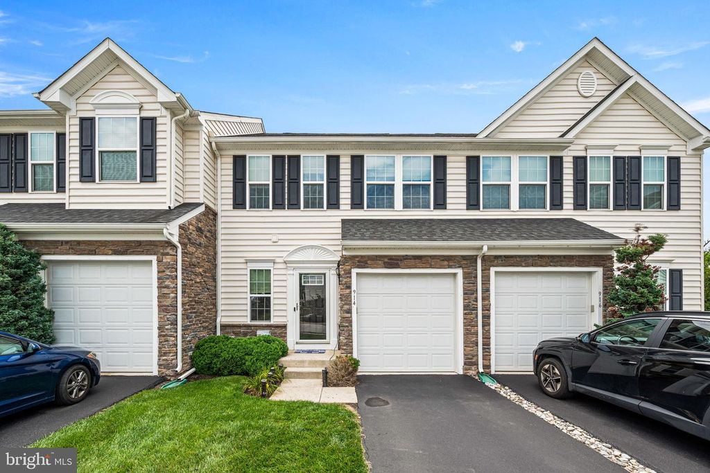 914 HAMNER ALY, Phoenixville, PA 19460