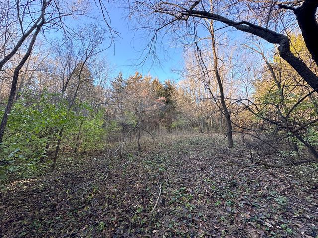 Wendy Oaks Rd, Central City, IA 52214