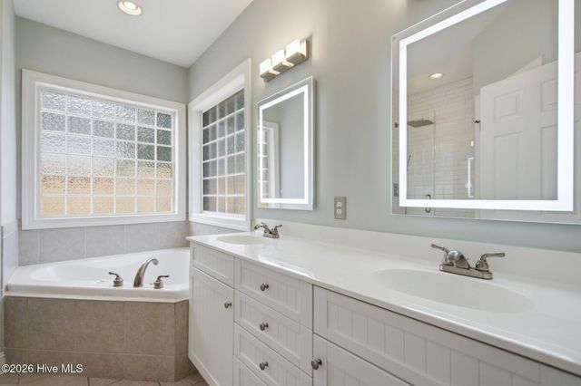 5032 Whitner Drive, Wilmington, NC 28409