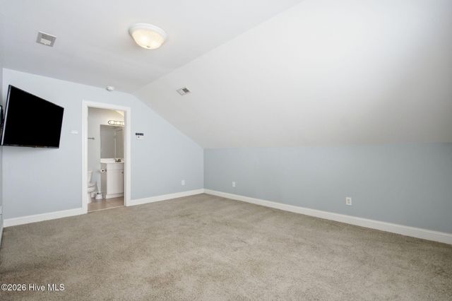 5032 Whitner Drive, Wilmington, NC 28409