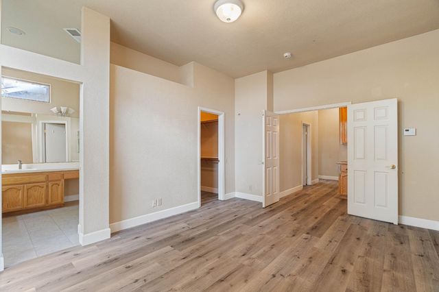 8862 Laguna Star Dr, Elk Grove, CA 95758