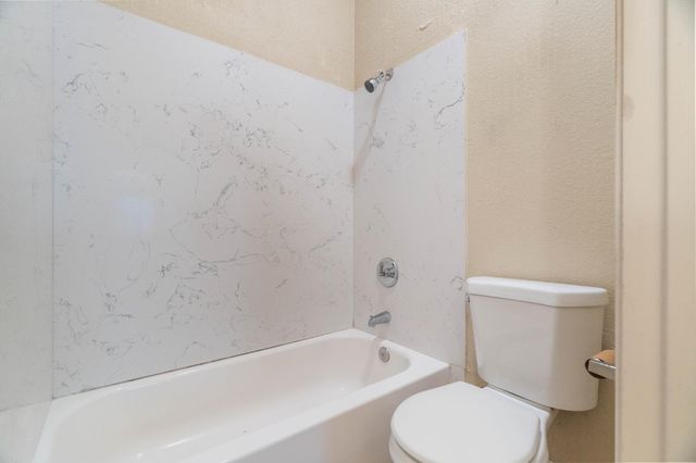 8862 Laguna Star Dr, Elk Grove, CA 95758