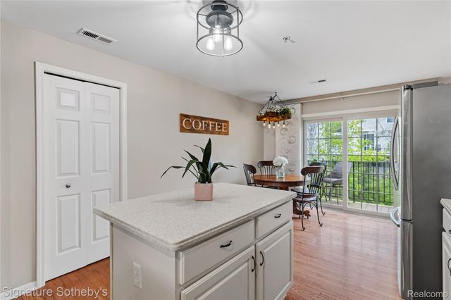 601 Village Lane, Milford Village, MI 48381