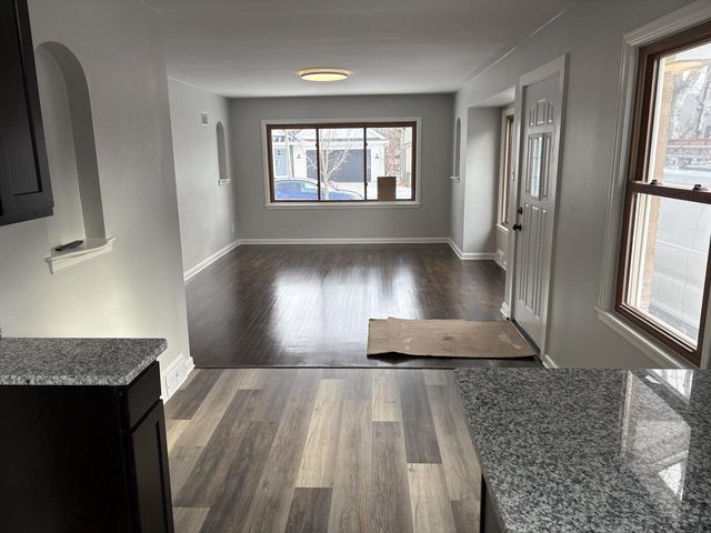 4113 S Austin STREET, Milwaukee, WI 53207