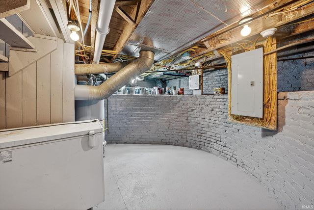 814 Ashland Avenue, South Bend, IN 46616