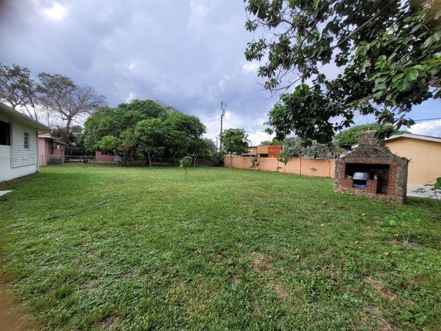 1045 NE 135th Street, North Miami, FL 33161