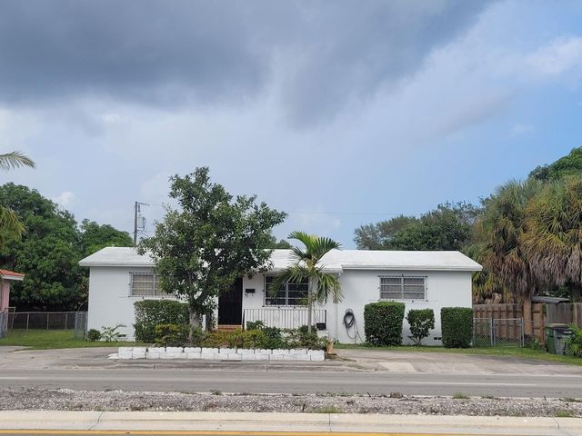 1045 NE 135th Street, North Miami, FL 33161